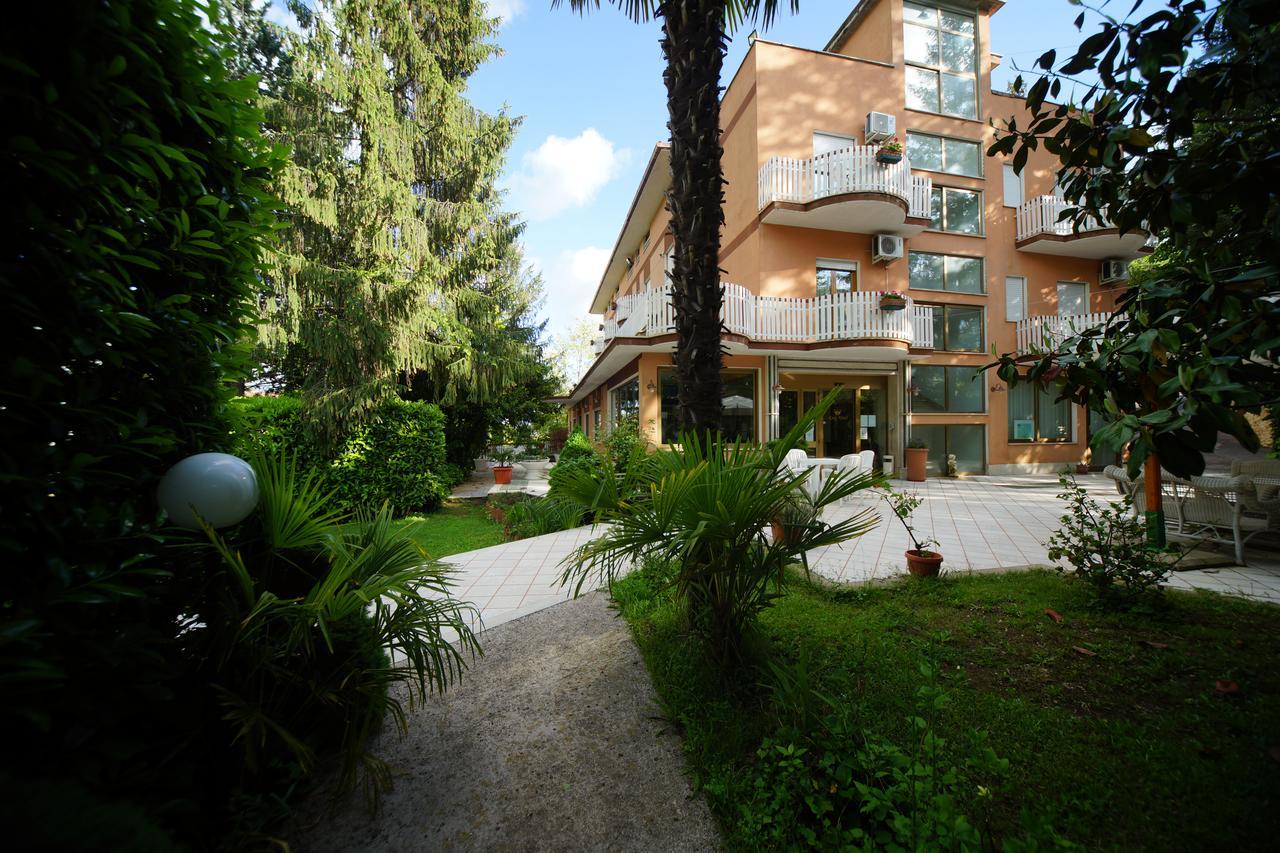 King Hotel Fiuggi Luaran gambar