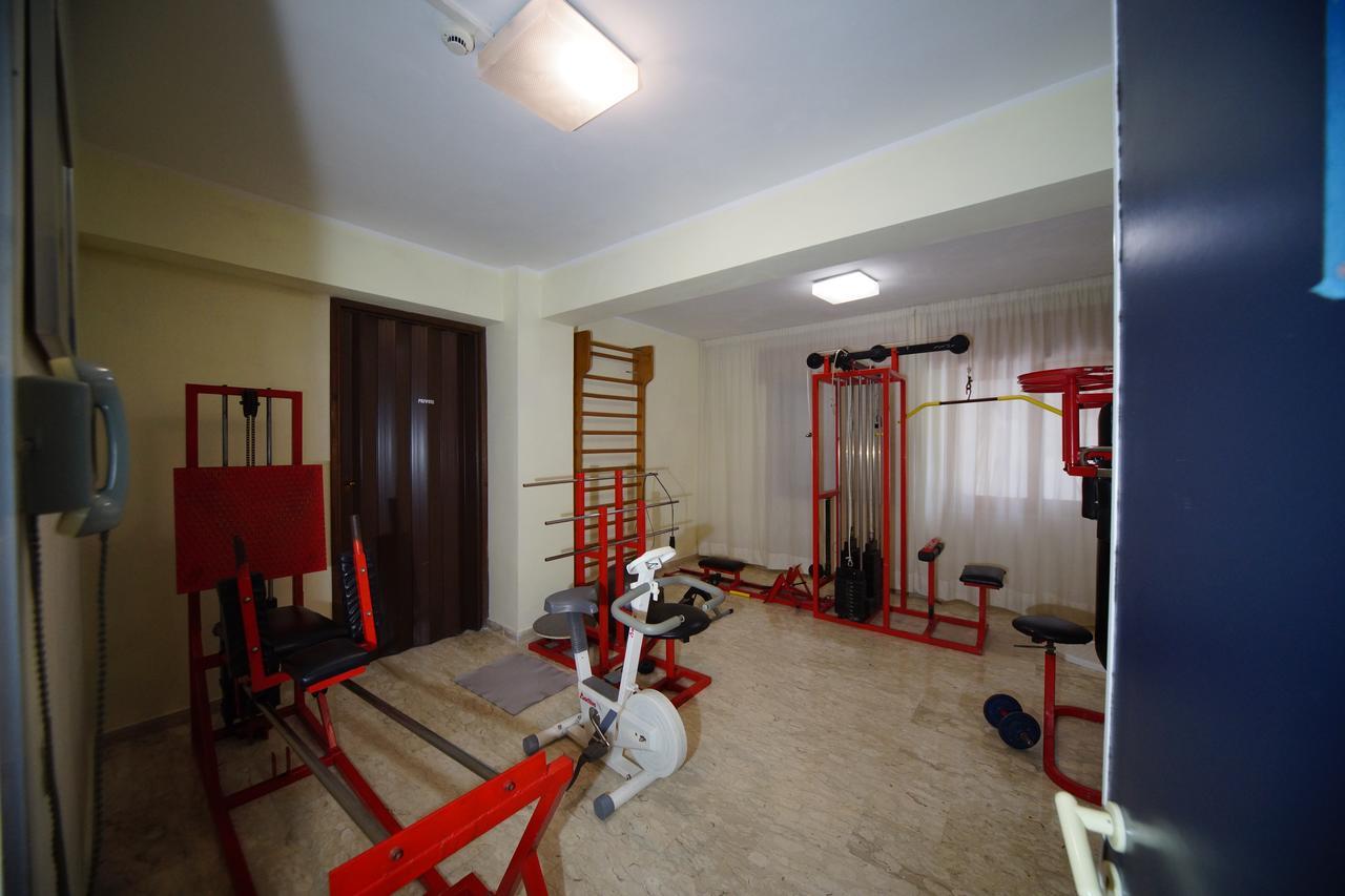 King Hotel Fiuggi Luaran gambar